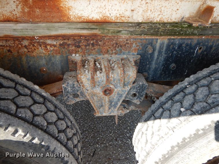 image for item HJ9735 1987 White WCM  fertilizer delivery truck