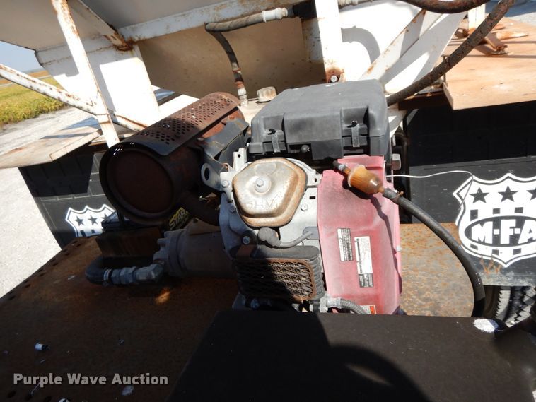 image for item HJ9735 1987 White WCM  fertilizer delivery truck