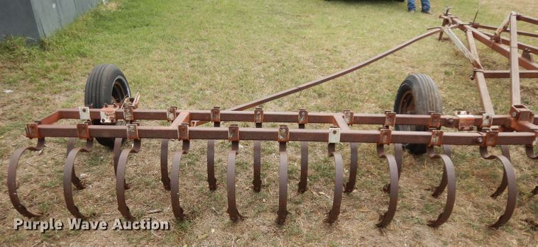 image for item HN9300 Spring tooth harrow