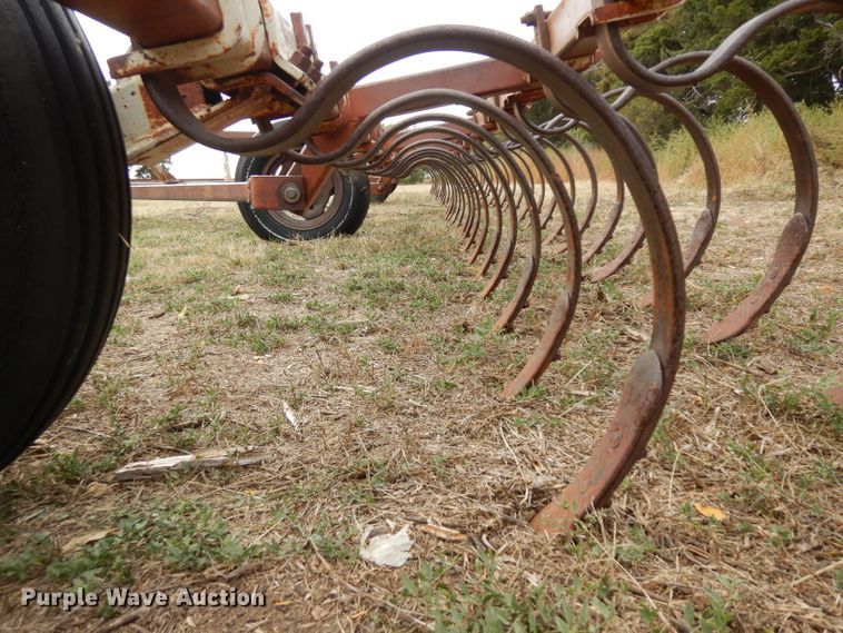 image for item HN9300 Spring tooth harrow