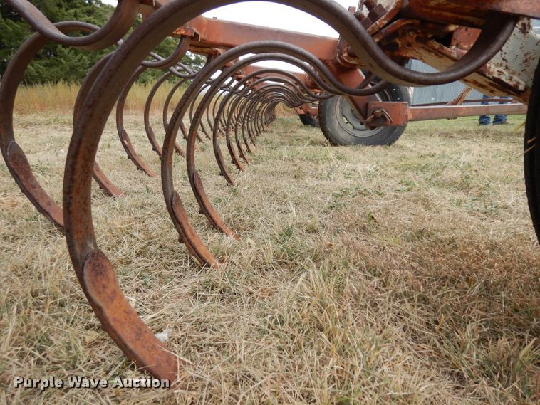 image for item HN9300 Spring tooth harrow