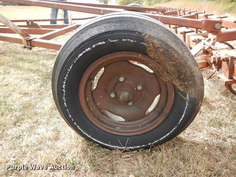 image for item HN9300 Spring tooth harrow