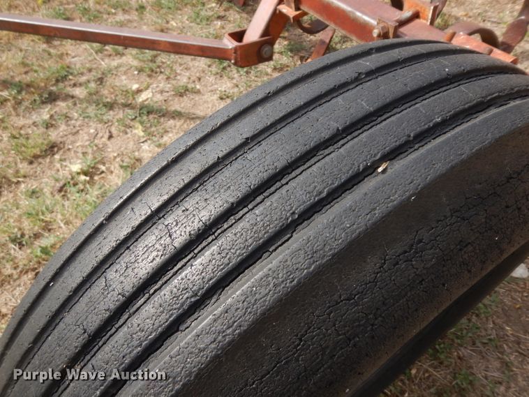 image for item HN9300 Spring tooth harrow