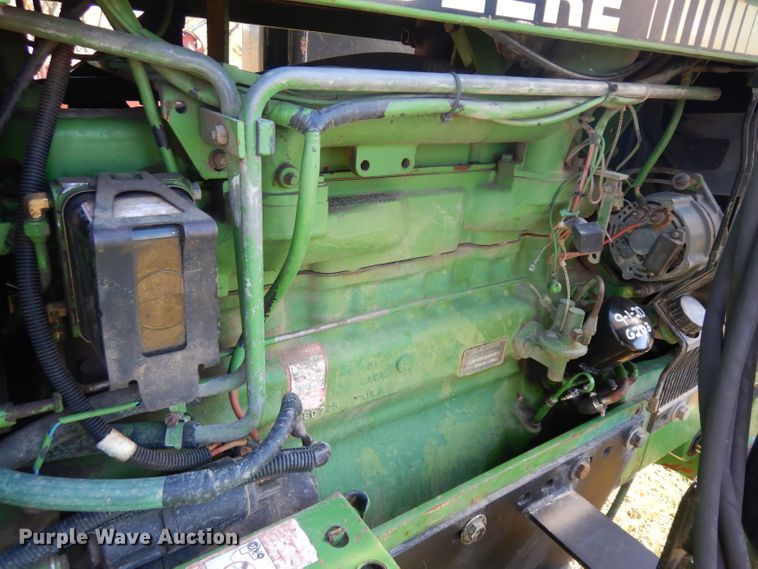 image for item HN9306 1988 John Deere 2955  MFWD tractor