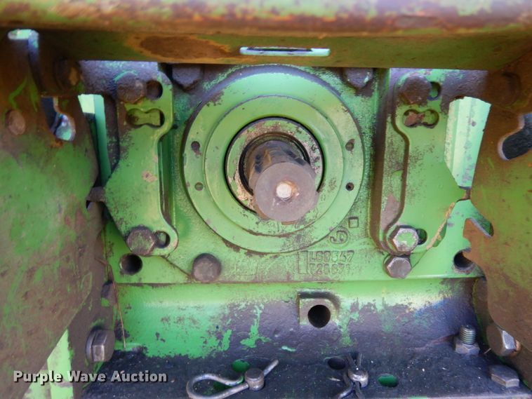 image for item HN9306 1988 John Deere 2955  MFWD tractor