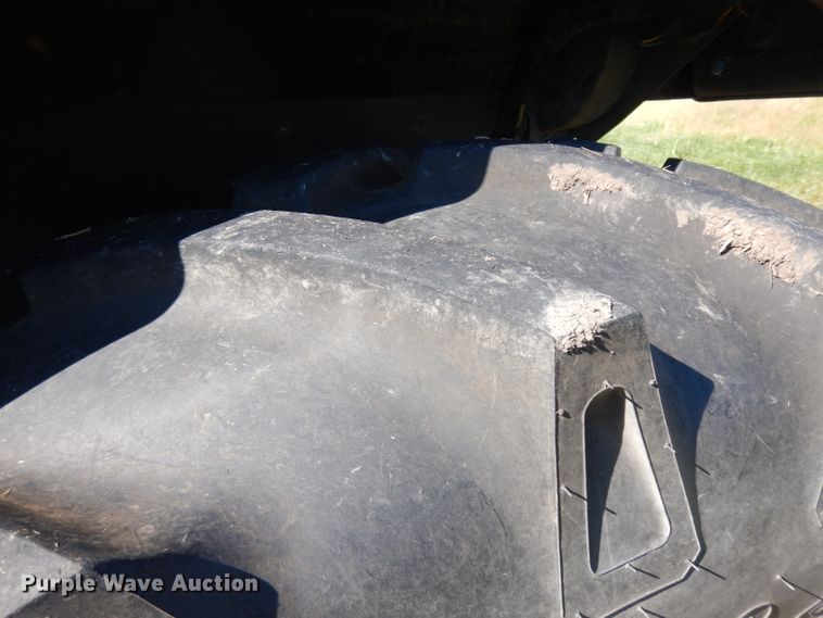 image for item HN9306 1988 John Deere 2955  MFWD tractor