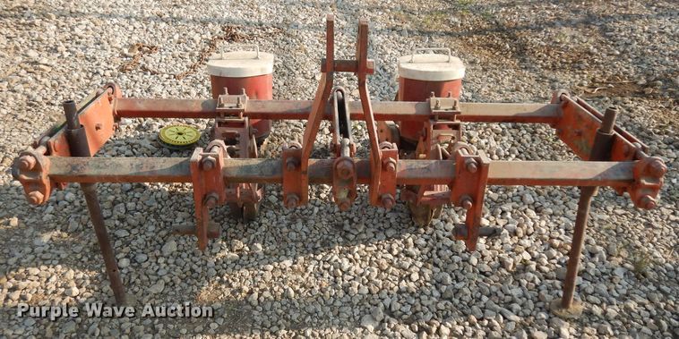 image for item HN9357 Two row planter