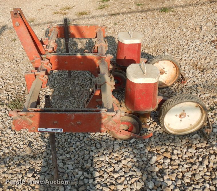 image for item HN9357 Two row planter