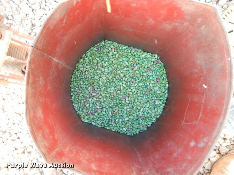 image for item HN9357 Two row planter