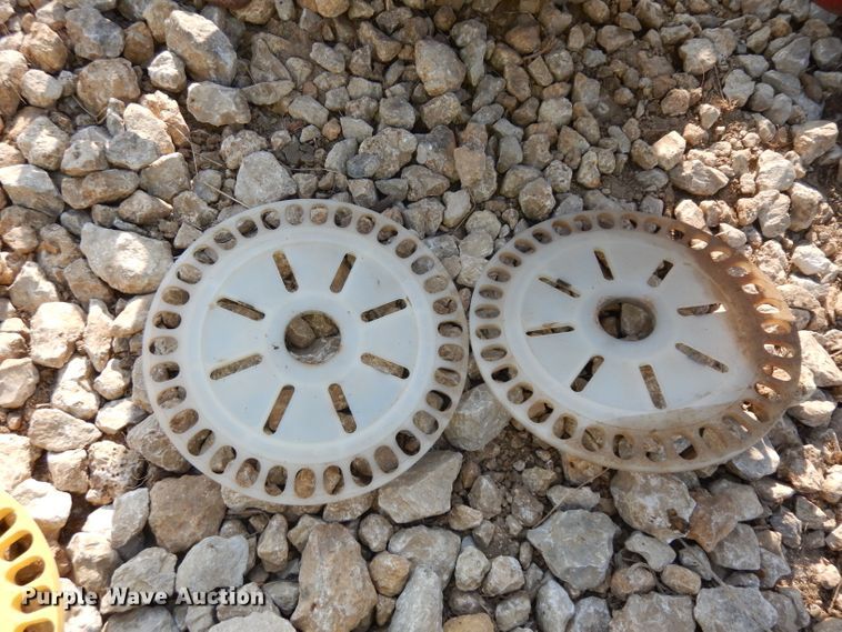 image for item HN9357 Two row planter