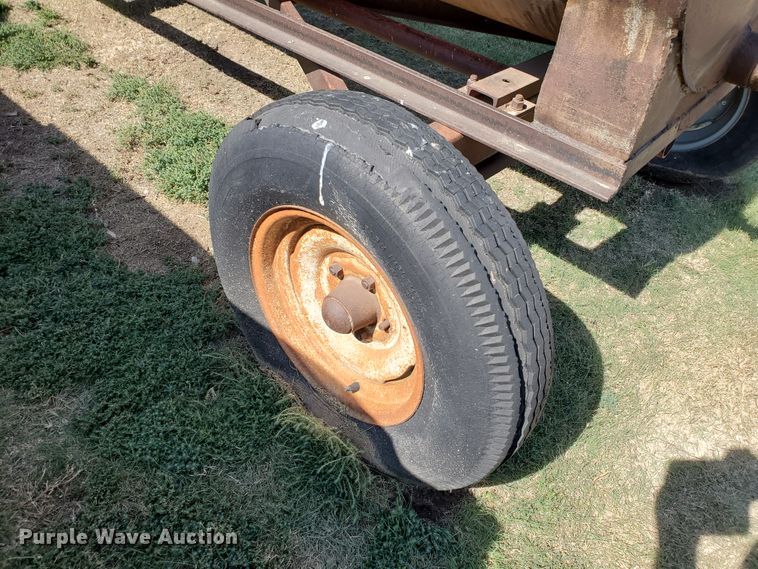 image for item HO9663 Fuel tank trailer