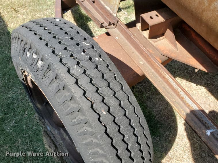 image for item HO9663 Fuel tank trailer