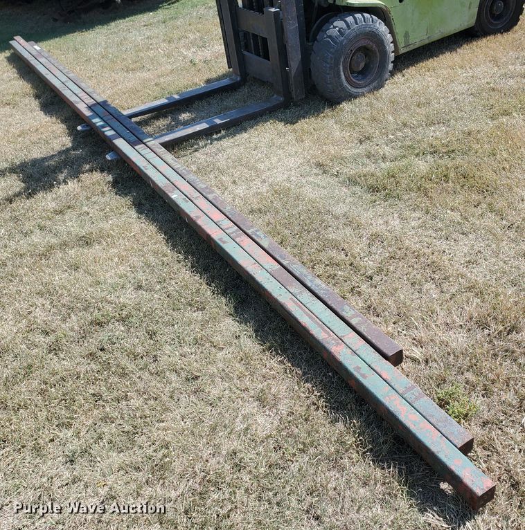 image for item HO9664 (3) steel square bars