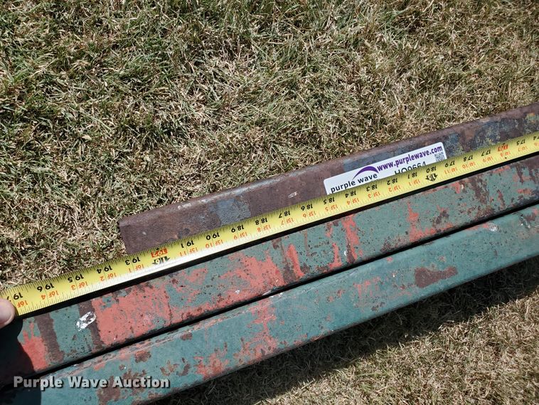 image for item HO9664 (3) steel square bars