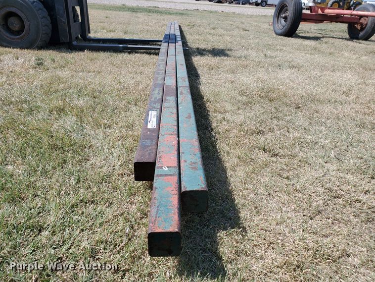 image for item HO9664 (3) steel square bars