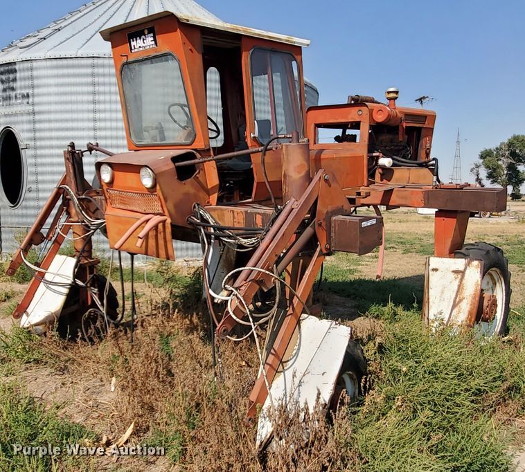 image for item HO9671 Hagie 640 Hi-Tractor applicator