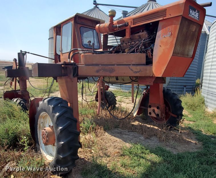 image for item HO9671 Hagie 640 Hi-Tractor applicator