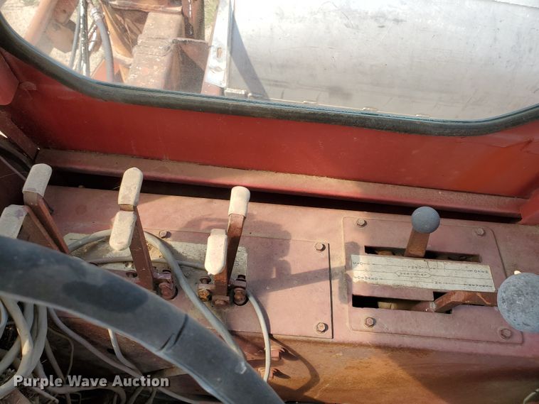 image for item HO9671 Hagie 640 Hi-Tractor applicator