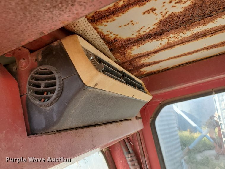 image for item HO9671 Hagie 640 Hi-Tractor applicator