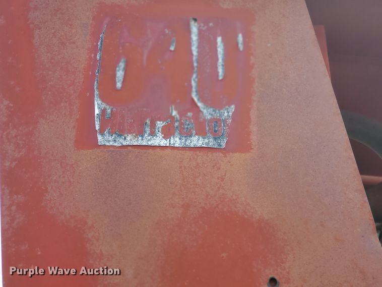 image for item HO9671 Hagie 640 Hi-Tractor applicator