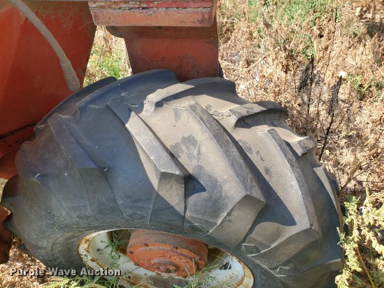 image for item HO9671 Hagie 640 Hi-Tractor applicator