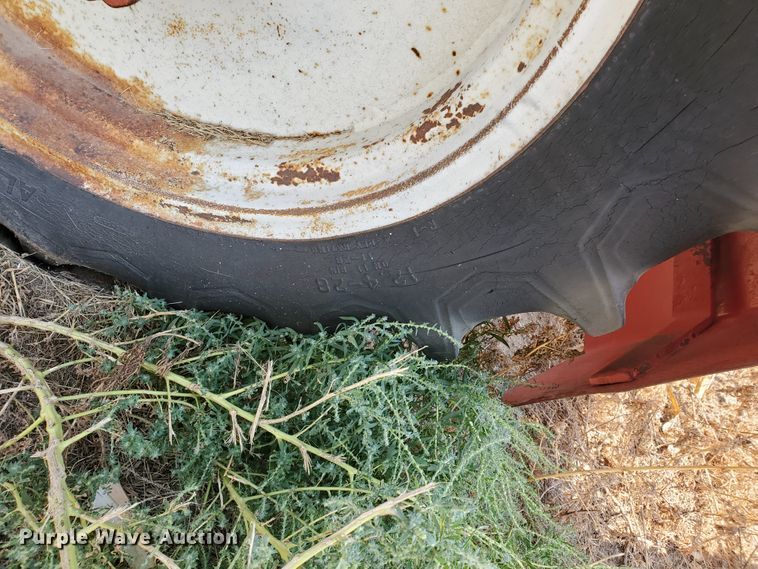 image for item HO9671 Hagie 640 Hi-Tractor applicator