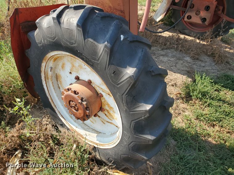 image for item HO9671 Hagie 640 Hi-Tractor applicator