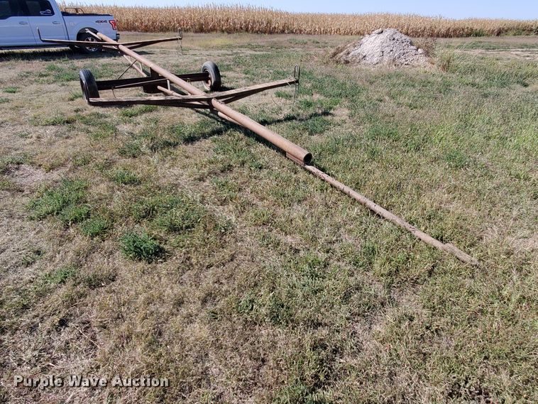 image for item HO9675 Irrigation pipe trailer