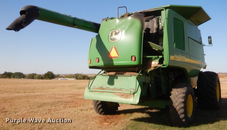 image for item HW9037 2004 John Deere 9660 STS  combine