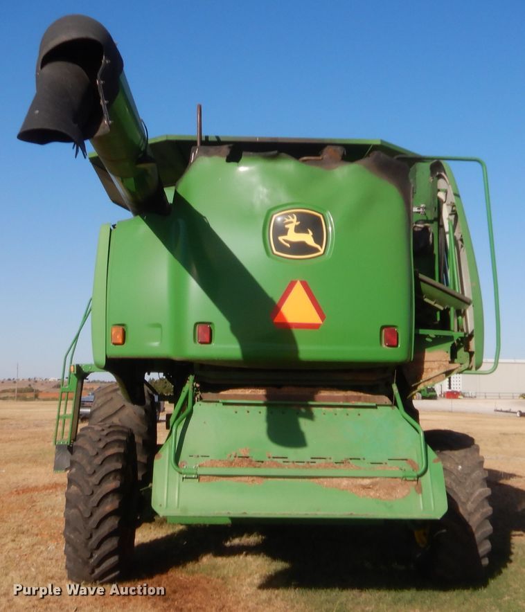 image for item HW9037 2004 John Deere 9660 STS  combine