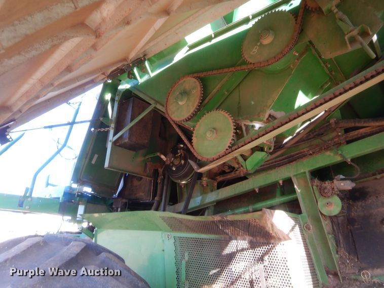 image for item HW9037 2004 John Deere 9660 STS  combine