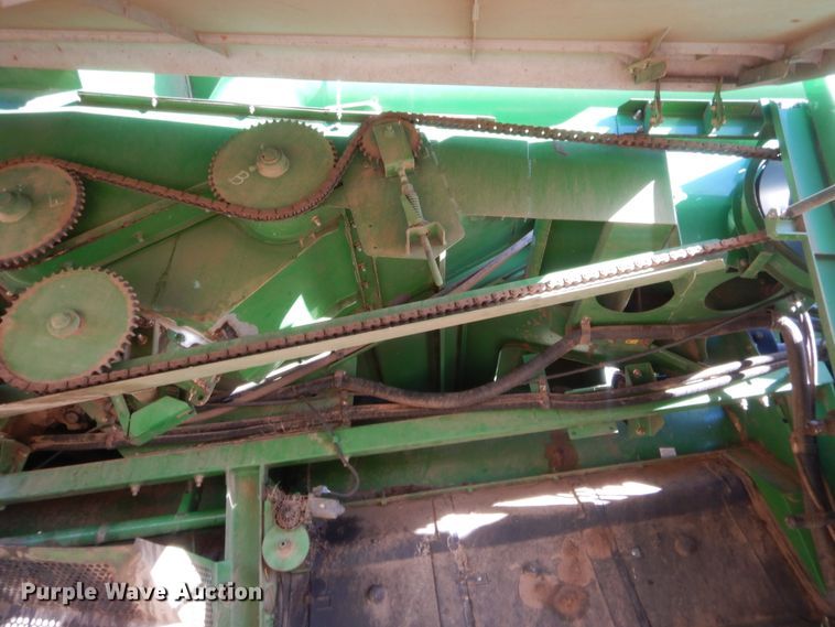 image for item HW9037 2004 John Deere 9660 STS  combine