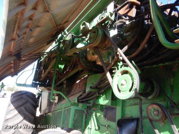 image for item HW9037 2004 John Deere 9660 STS  combine