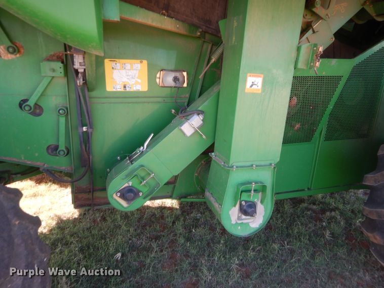 image for item HW9037 2004 John Deere 9660 STS  combine