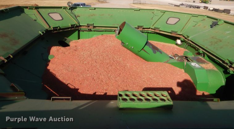 image for item HW9037 2004 John Deere 9660 STS  combine