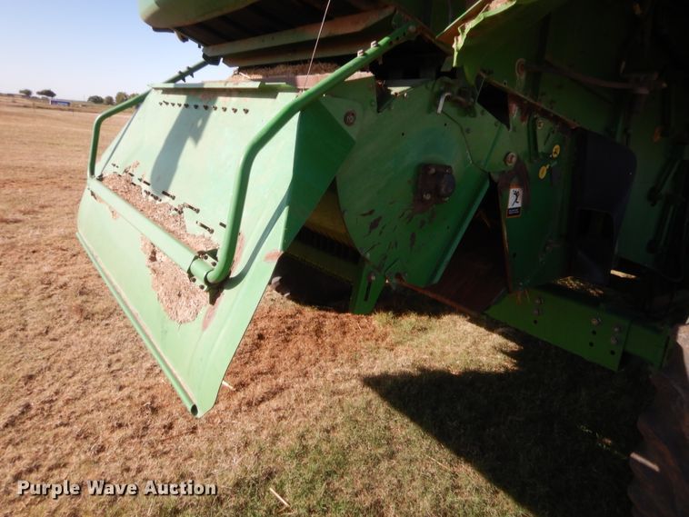 image for item HW9037 2004 John Deere 9660 STS  combine