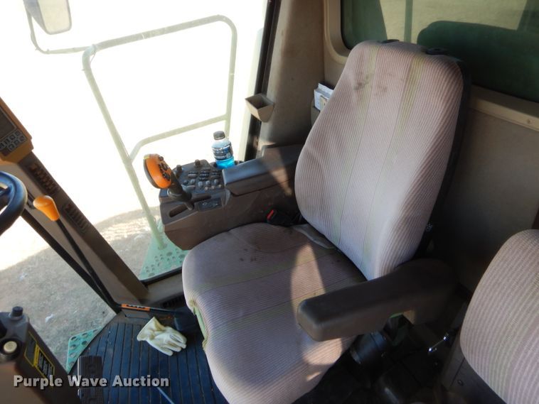 image for item HW9037 2004 John Deere 9660 STS  combine