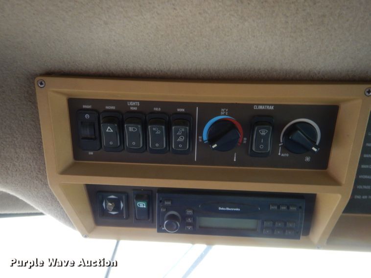 image for item HW9037 2004 John Deere 9660 STS  combine