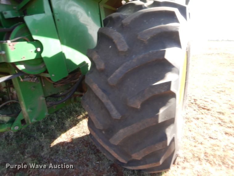 image for item HW9037 2004 John Deere 9660 STS  combine