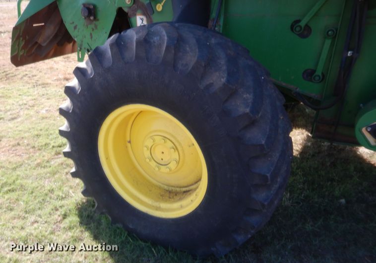 image for item HW9037 2004 John Deere 9660 STS  combine