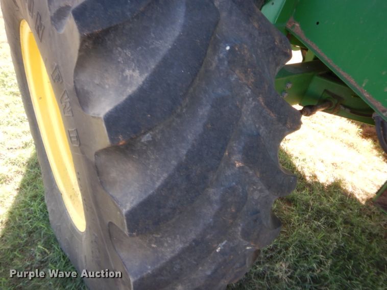 image for item HW9037 2004 John Deere 9660 STS  combine