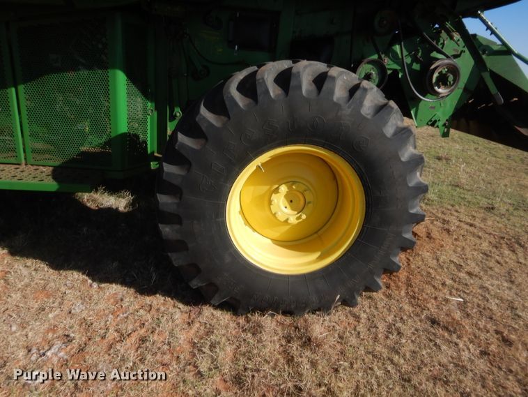 image for item HW9037 2004 John Deere 9660 STS  combine