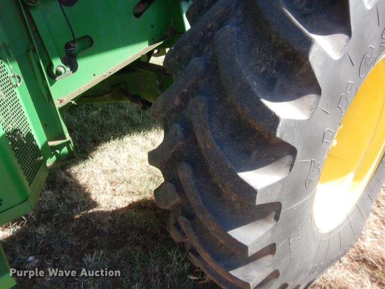 image for item HW9037 2004 John Deere 9660 STS  combine