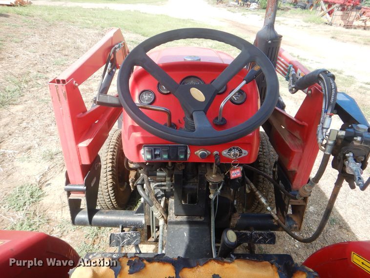 image for item HY9301 2004 Ag King AK-2840  MFWD tractor