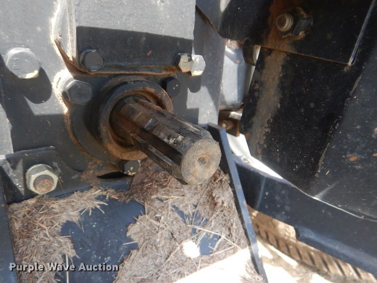 image for item HY9301 2004 Ag King AK-2840  MFWD tractor