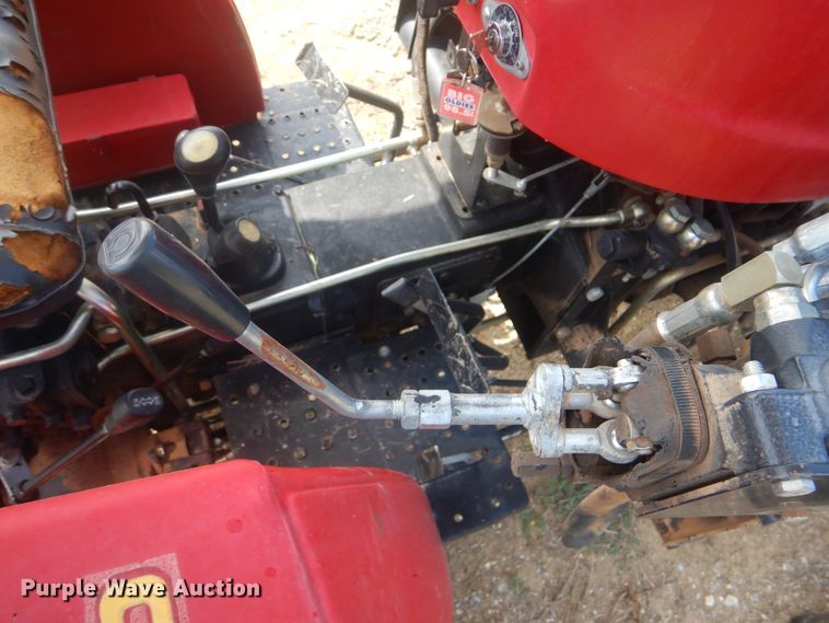 image for item HY9301 2004 Ag King AK-2840  MFWD tractor