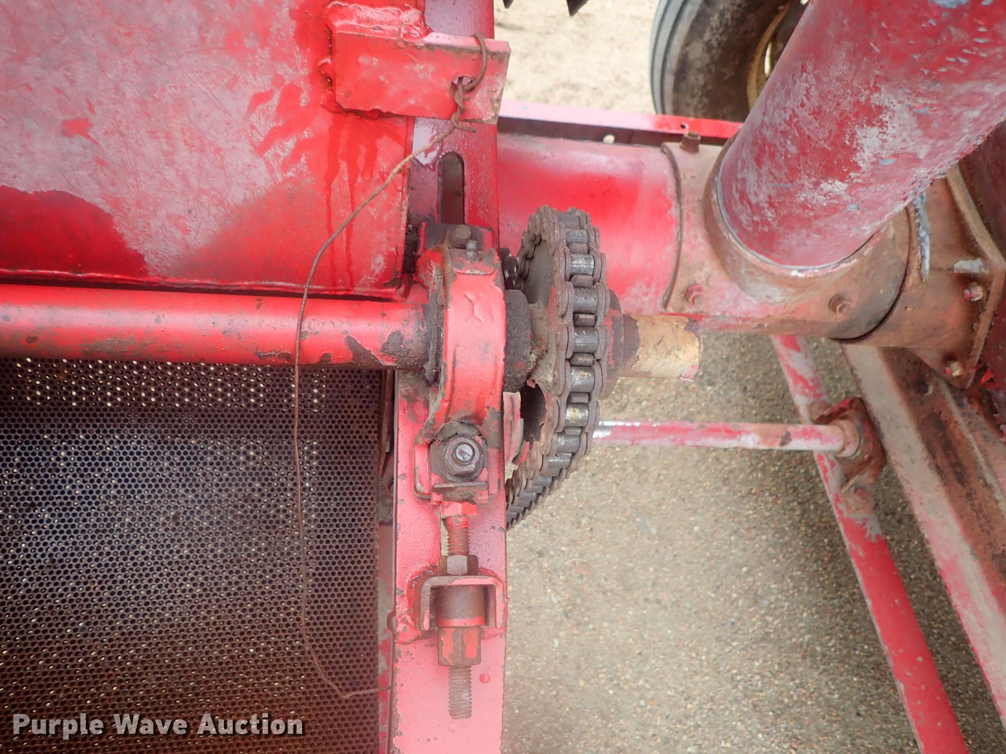 Papec 870 feed mixer/grinder in Kinsley, KS Item GN9175 sold Purple