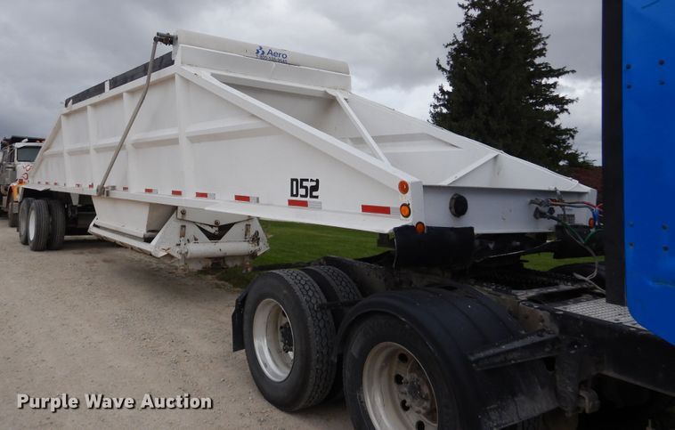 image for item AF9951 1998 Corn Belt S-4202-W bottom dump trailer