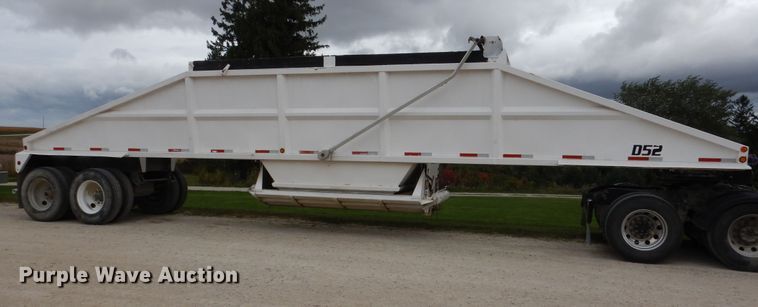 image for item AF9951 1998 Corn Belt S-4202-W bottom dump trailer