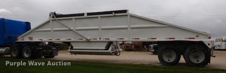 image for item AF9951 1998 Corn Belt S-4202-W bottom dump trailer